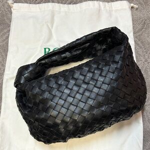 Bottega Venetta Black Teen Jodie Woven Leather Shoulder Bag